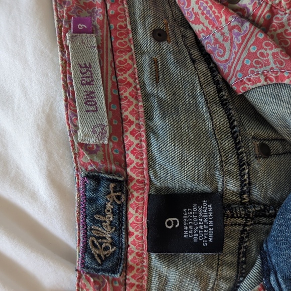 Billabong low-rise micro-mini denim skirt - Picture 3 of 3